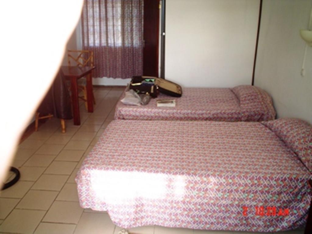 Auberge Le Saladier Маэбур Номер фото